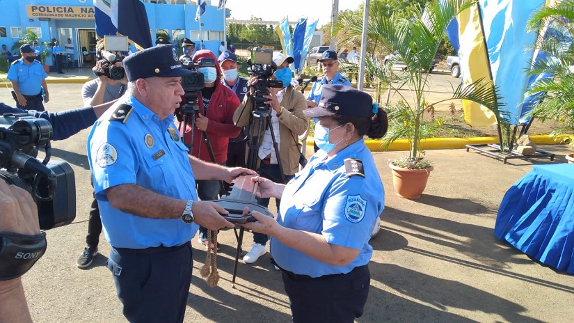 POLICIA